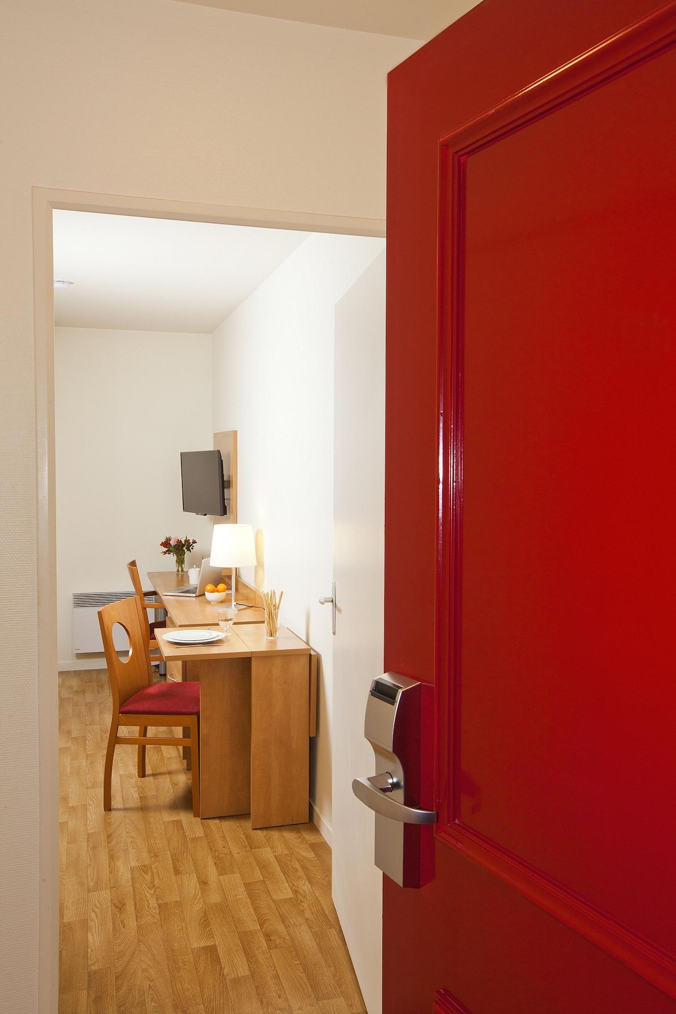 Sejours & Affaires Rennes Longs Champs Aparthotel Buitenkant foto