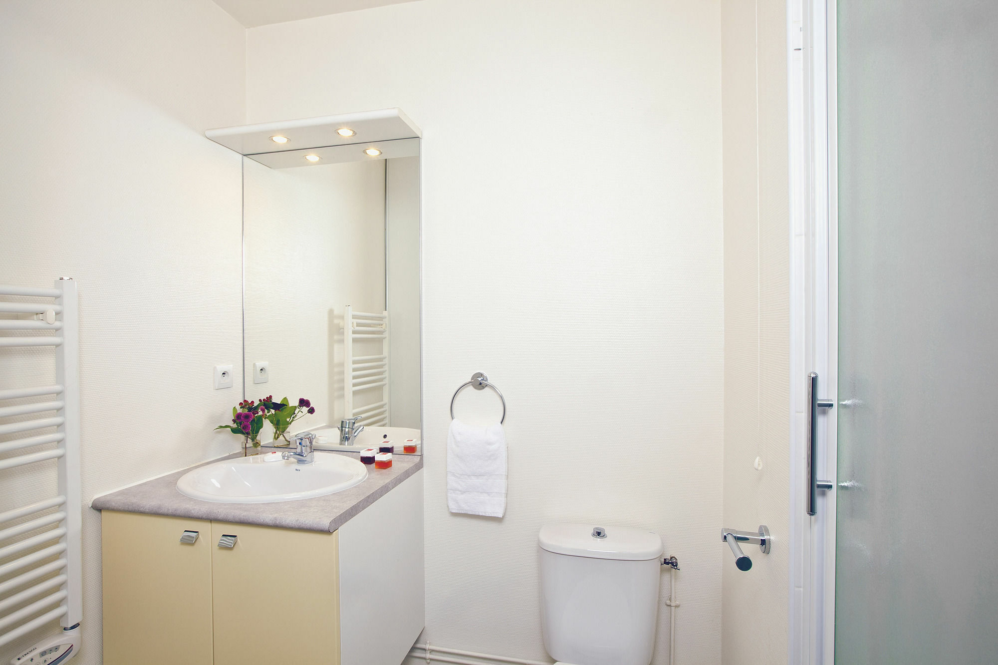 Sejours & Affaires Rennes Longs Champs Aparthotel Buitenkant foto